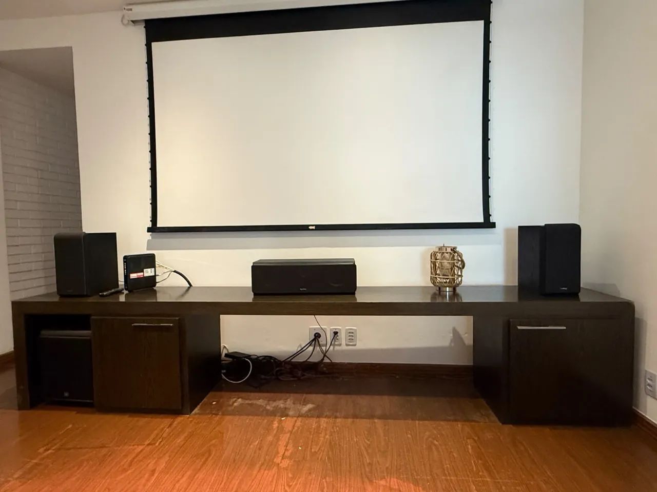 Telão + tela projetora grande 
