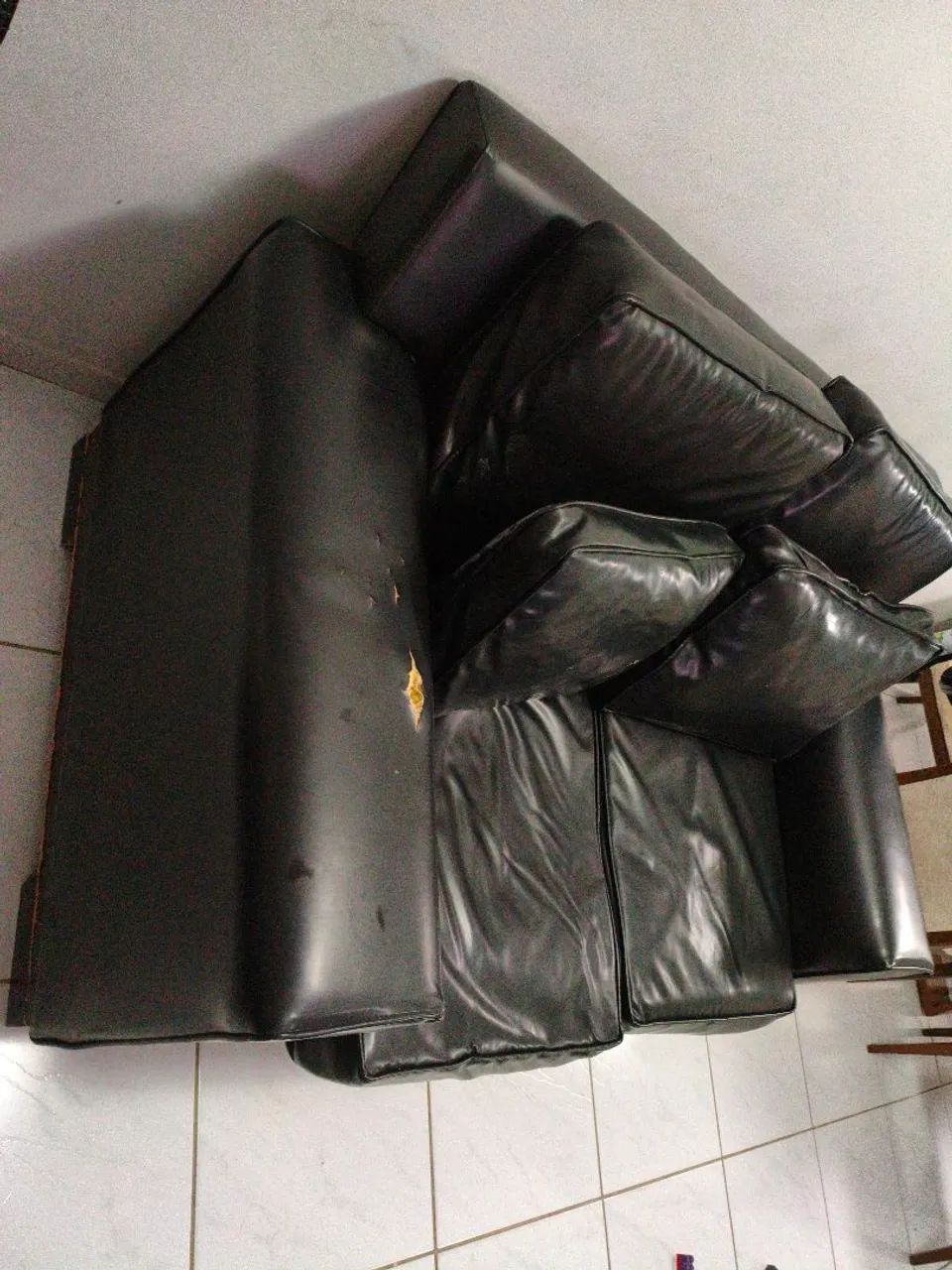 Vende-se sofá bem conservado. - Foto 2