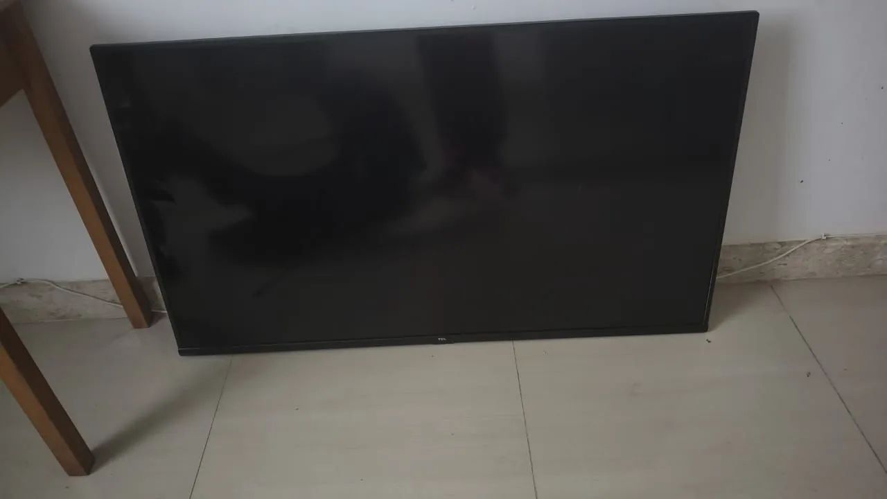 Vendo tv TCL de 50 polegadas 4k smart 