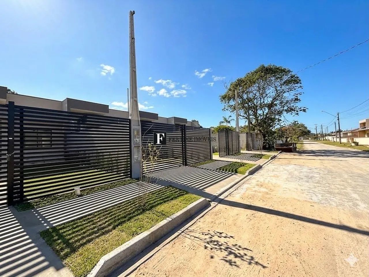 Casa nova com amplo espaço de terreno - Foto 3
