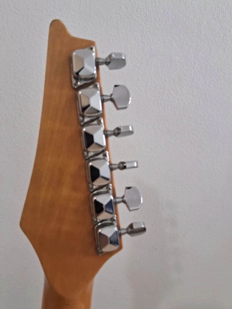 Guitarra Golden Preta Década 90 (n Envio,apenas Retirada) (Usado) - Foto 4