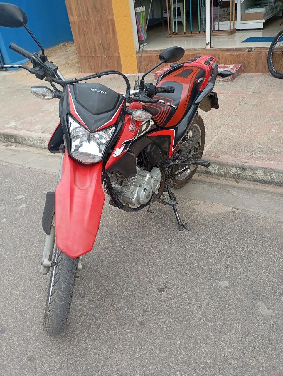 Vende se Bros 160