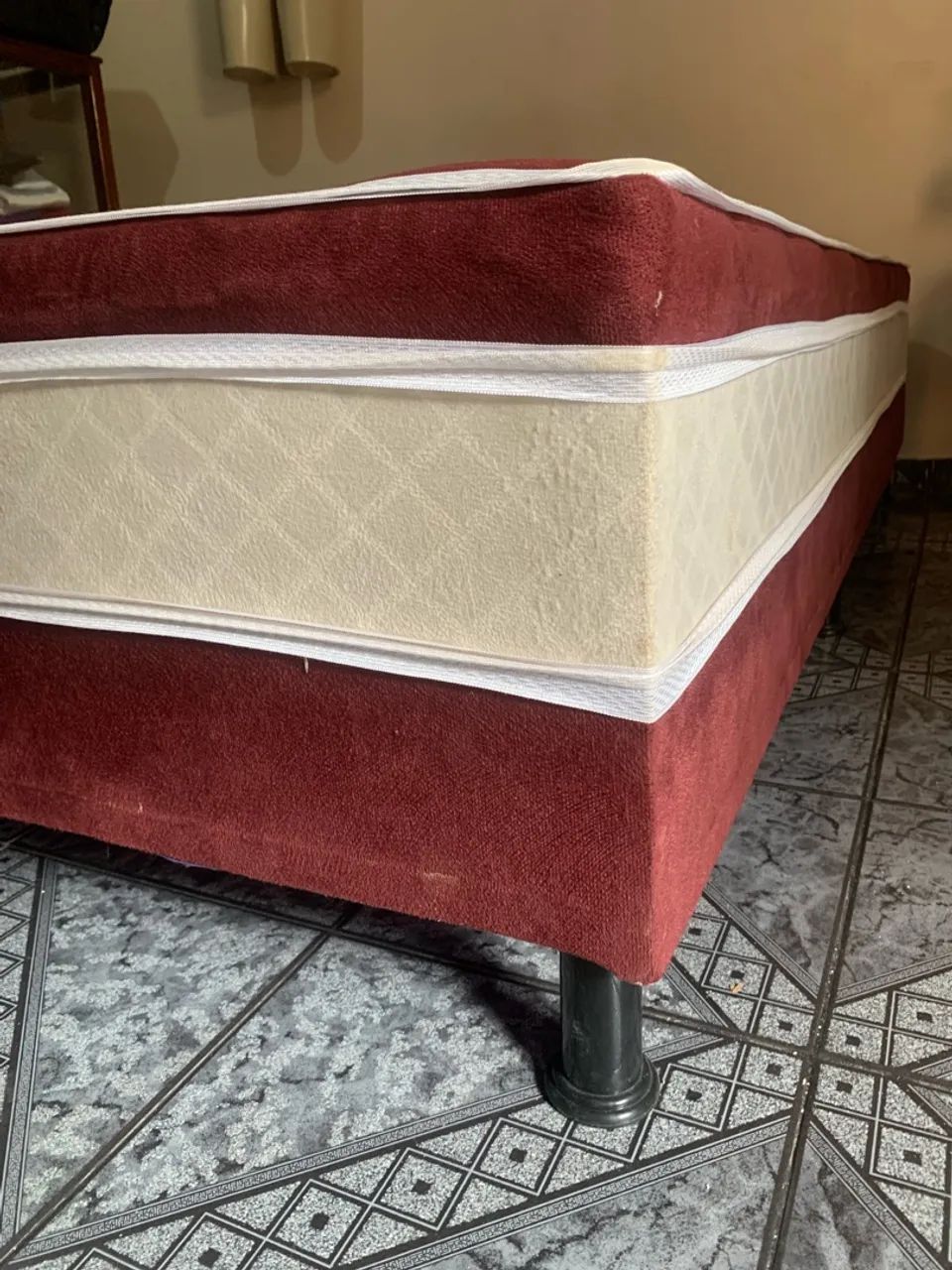 CAMA BOX CASAL SEMI NOVA - Foto 2