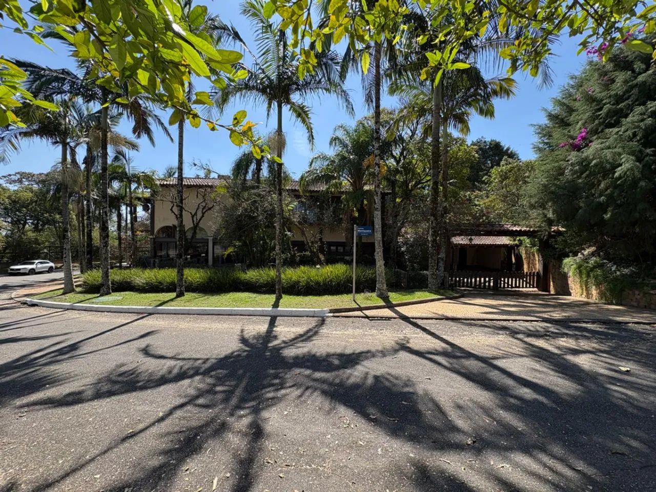 Casa para venda em Alphaville com 5 quartos, sendo 5 suítes, 907m² - Foto 2