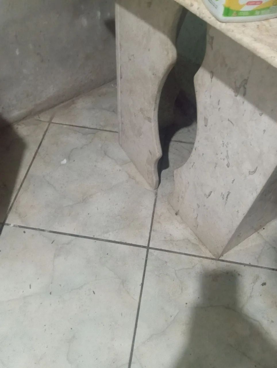 Mesa tampo de vidro 6 cadeiras. - Foto 4