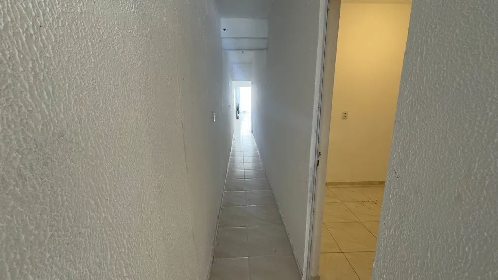 Casa térrea com 2 quartos, suíte e quintal na Av. Dr. Florêncio de Alencar - Foto 5