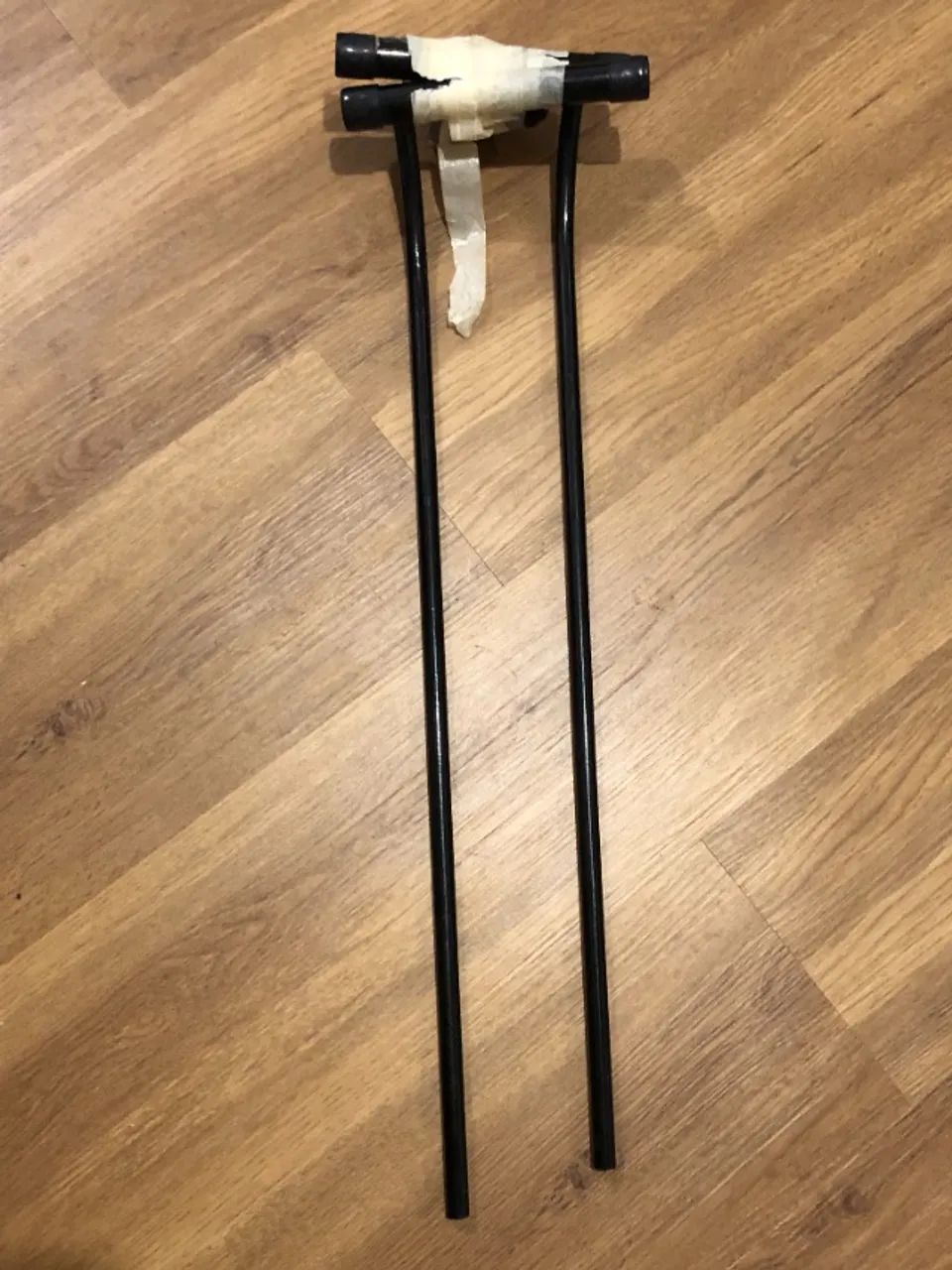 Base universal de mesa para TV de 24 a 43 polegadas