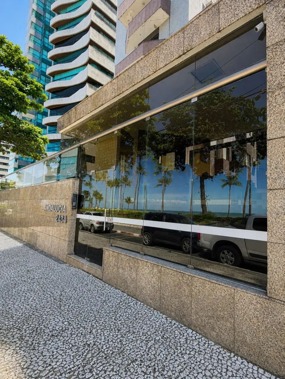 Apartamento - 160 m², 4 quartos (EDIFÍCIO ANDALUCIA), AVENIDA BOA VIAGEM - MELHOR PARTE DA - Foto 2