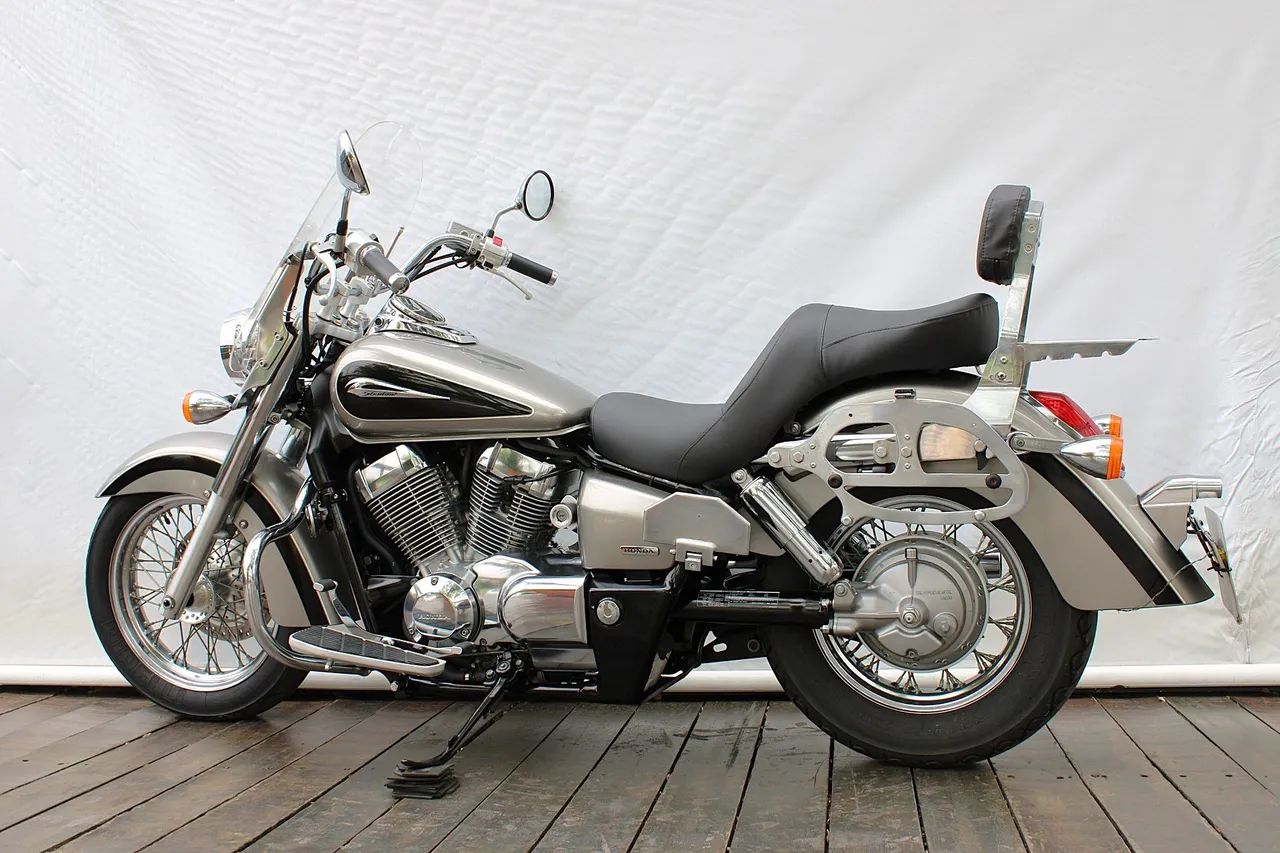 HONDA SHADOW 750 - Foto 4