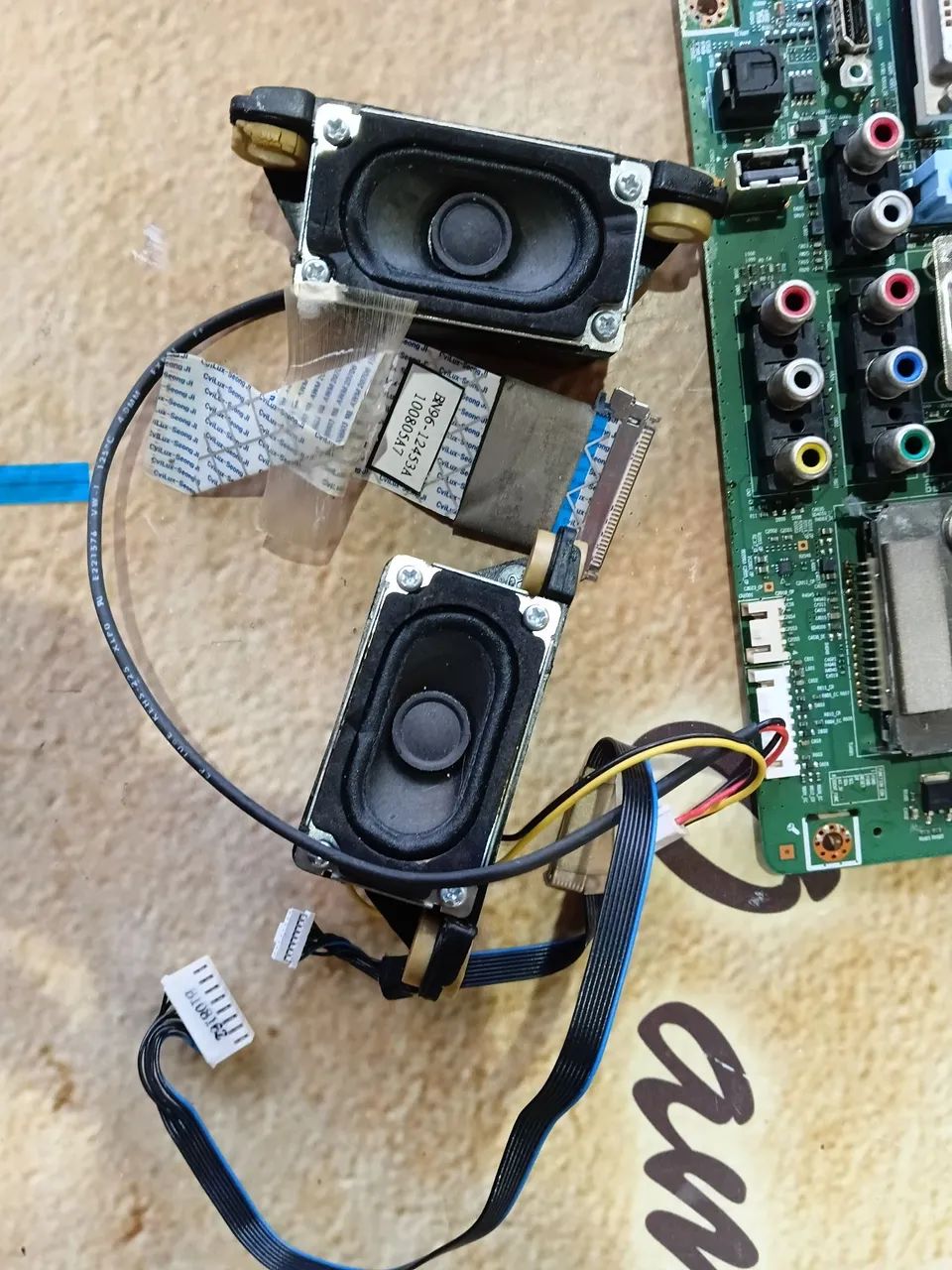 Placa Principal Samsung SyncMaster P2470HN (BN41-01289B) + Alto-falantes - Foto 2