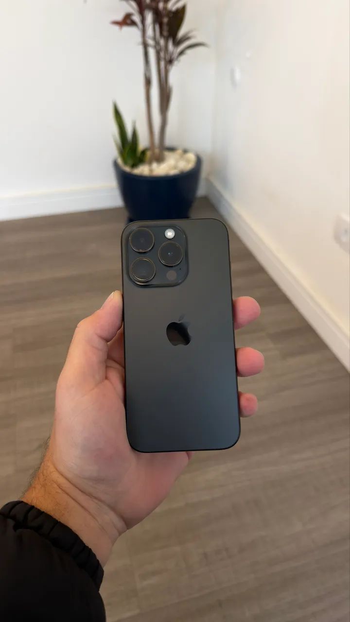 iPhone 15 pro 128gb Preto  - Foto 2
