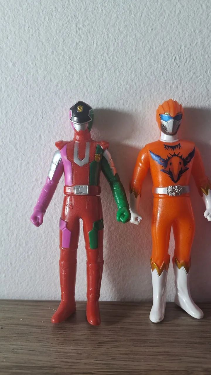 Lote de Sofubis - Power Ranger - LEIA a descrição  - Foto 3