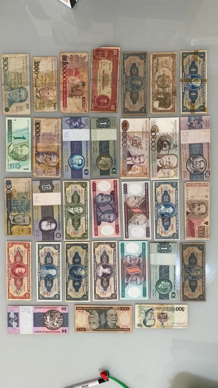 Lote Completo de Cédulas Antigas Brasileiras e Estrangeiras - +50 Unidades - Foto 3