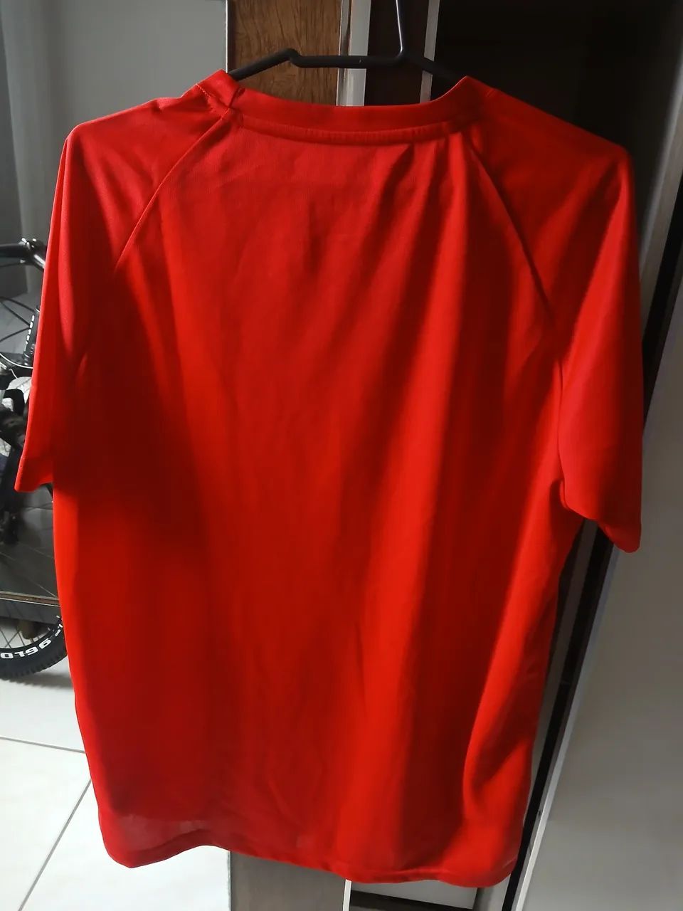 Camisa adidas original vermelha - Foto 2