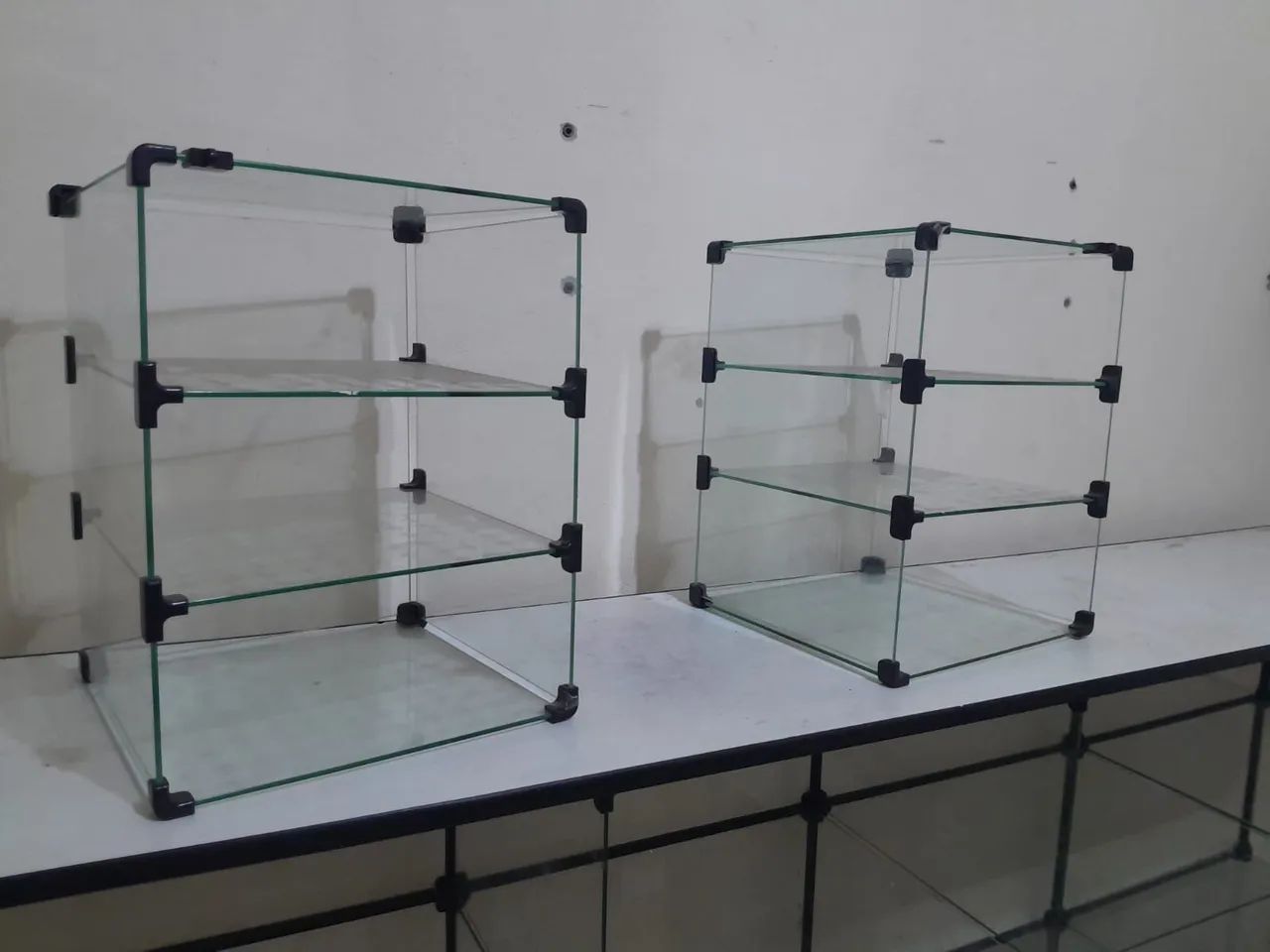 Balcão vitrine de vidro e expositor  - Foto 4