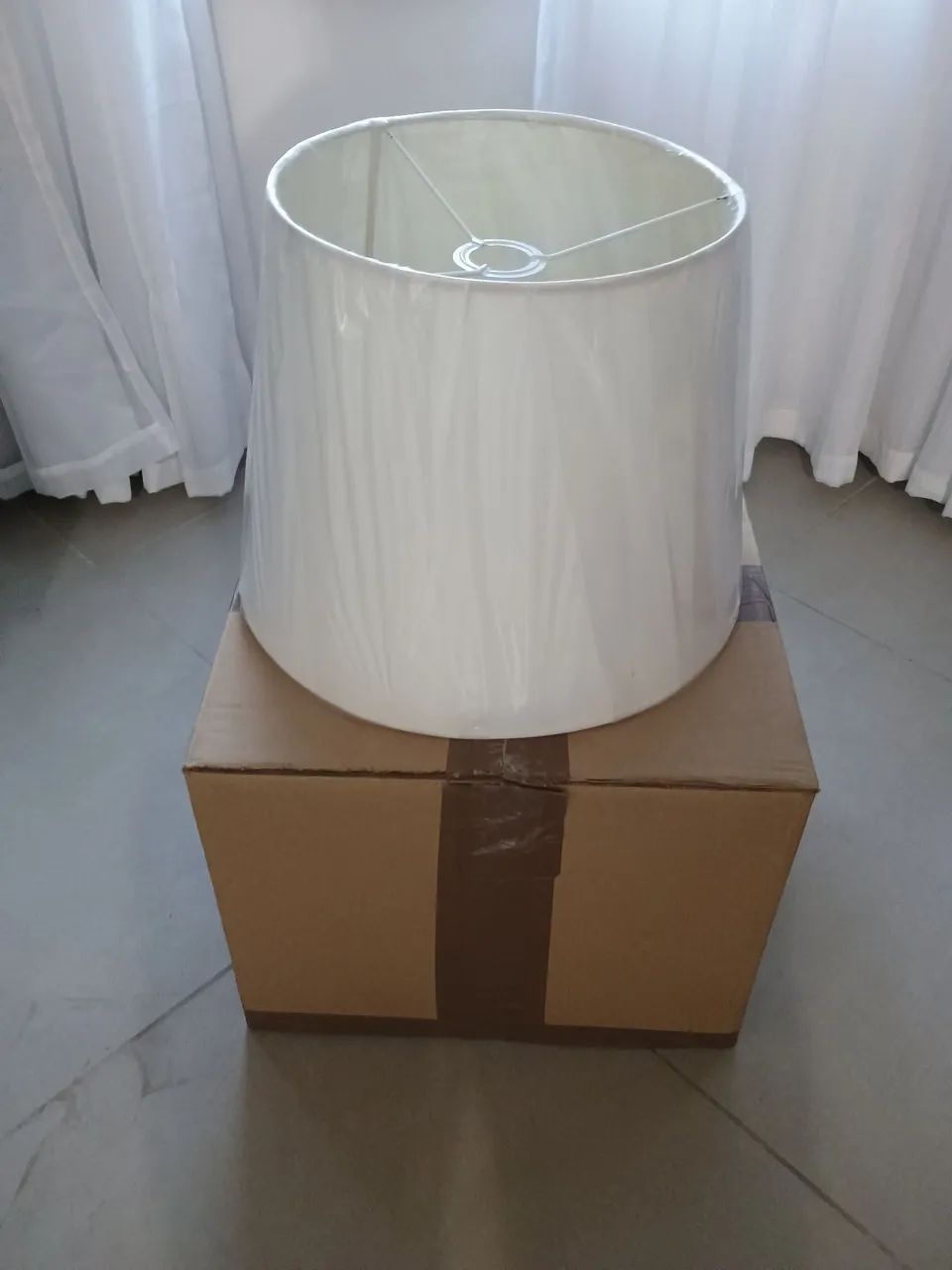 Cúpula branca para luminária 