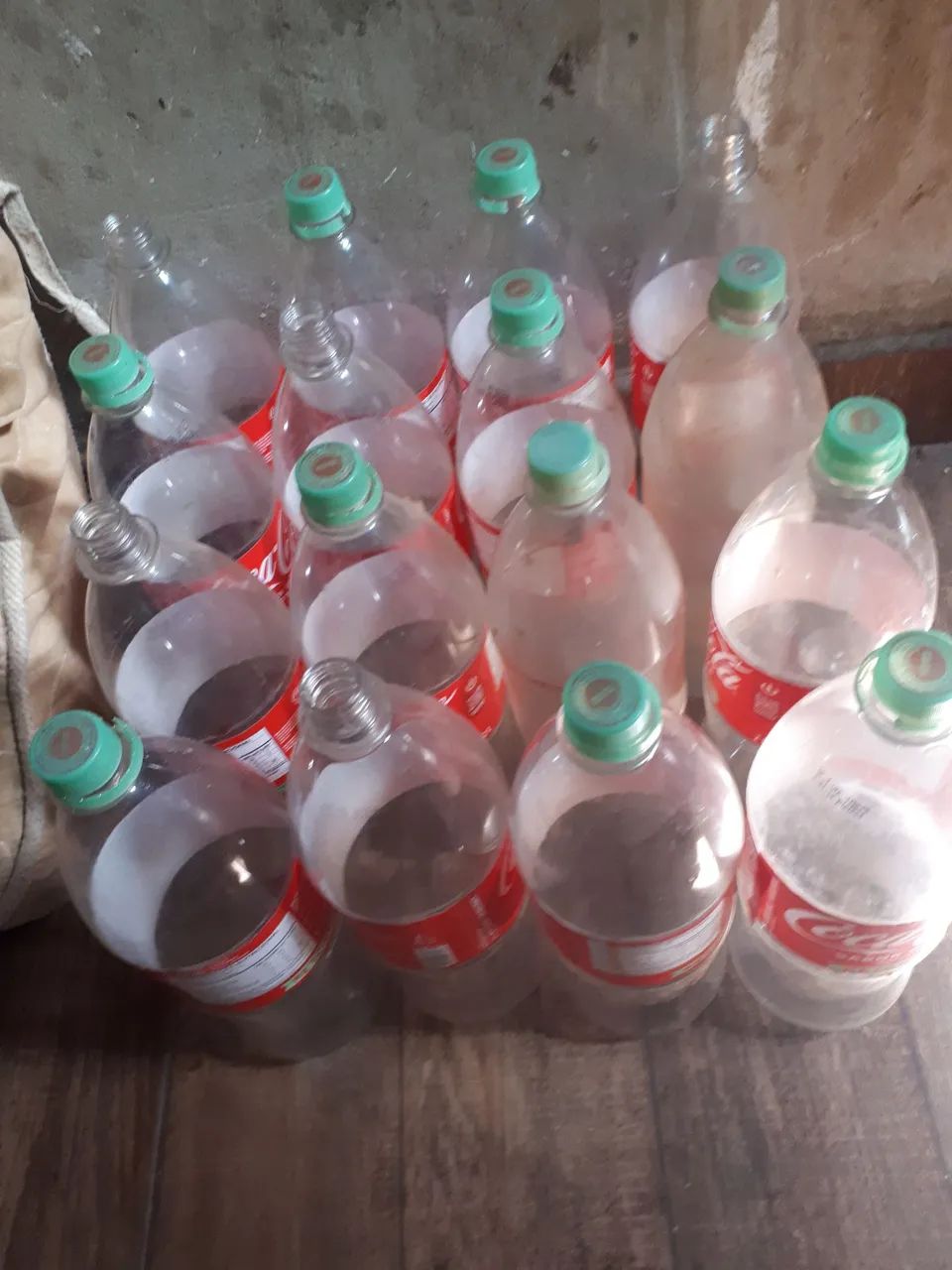 16 Garrafas Coca Retornável