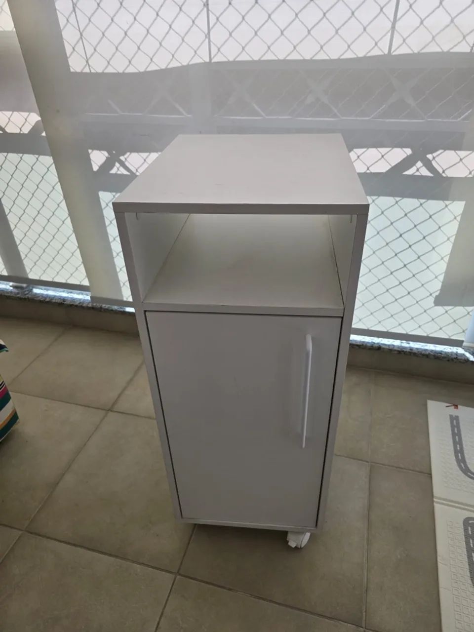 Armário Multiuso TokStok com rodinhas  - Foto 4