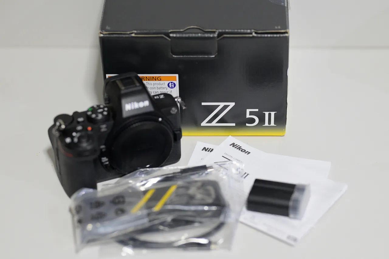 Câmera Nikon Z5 II usada com 4 mil clicks - Câmeras e Filmadoras