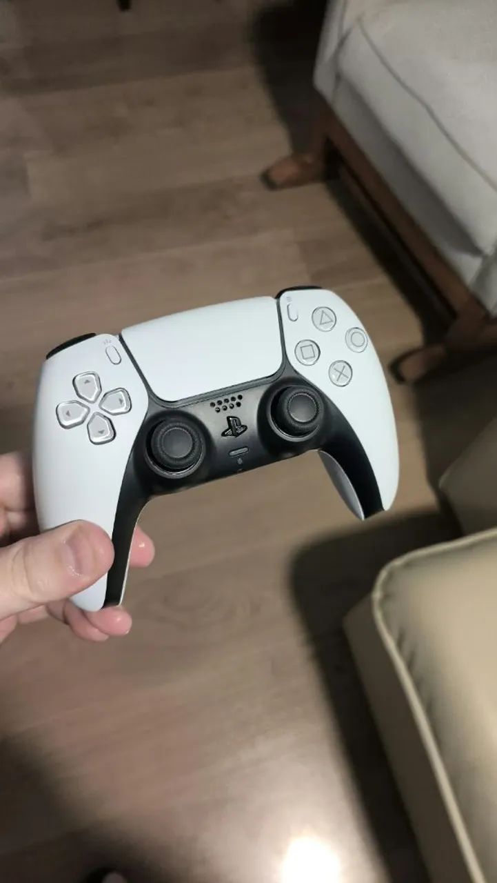 Ps5 pro com leitor e controle com upgrade de bateria. - Foto 4