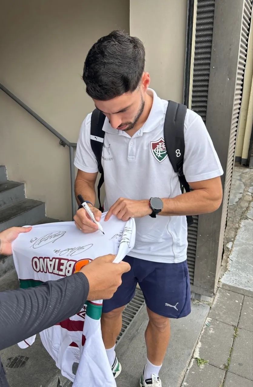 Camisa fluminense Umbro 2023 autografada - Foto 2