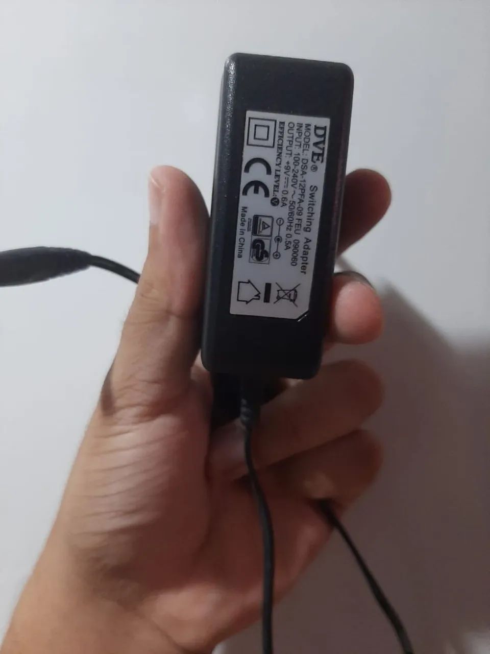 Adaptador de energia original marca DVE  - Foto 2