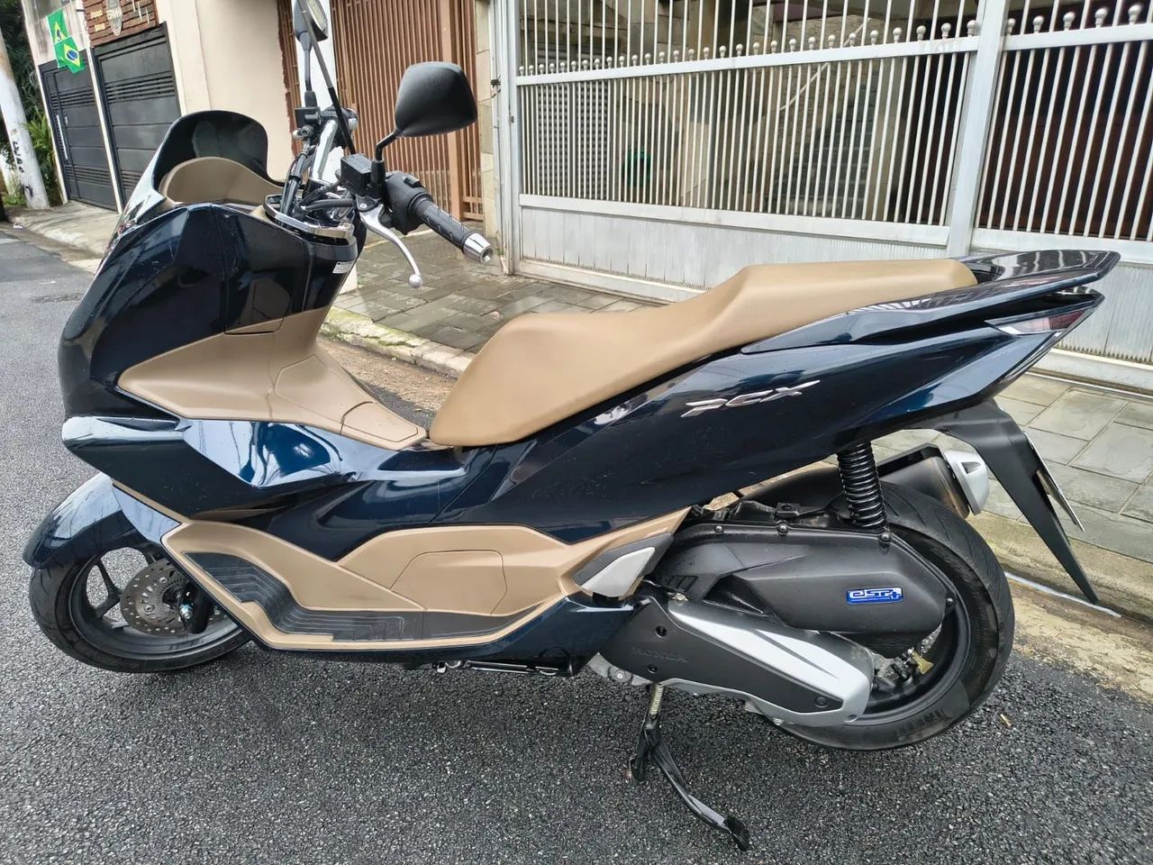 PCX DLX  ABS 2025 - Foto 2