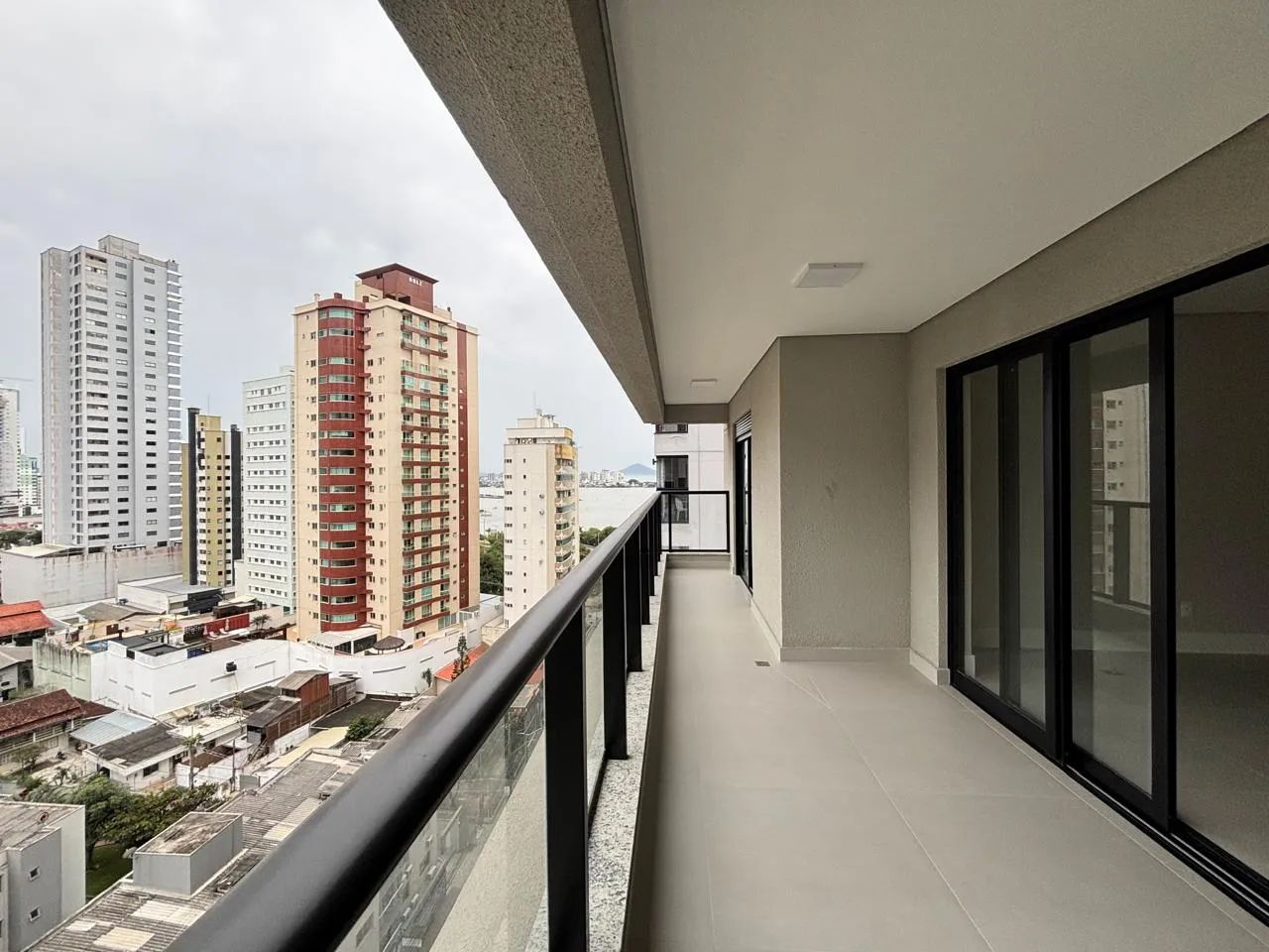 Apartamento no edifício Barão de Albuquerque em Itajaí - SC - Foto 3