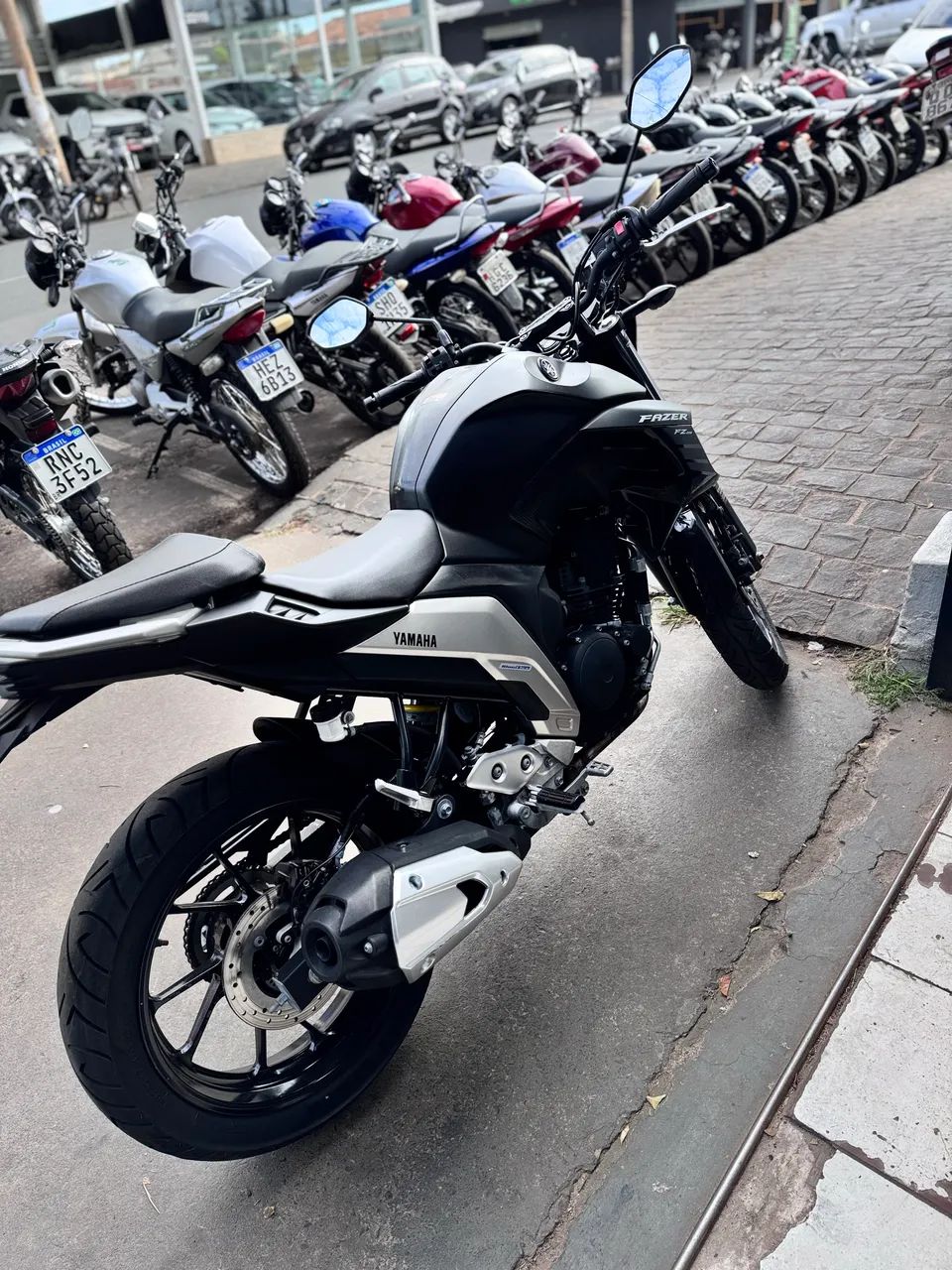 FZ25 - Foto 4