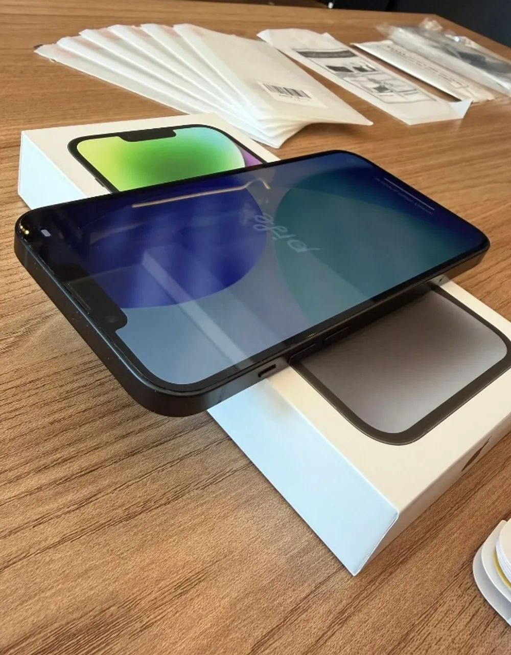 Apple iPhone 14 PLUS 256 GB Midnight Preto - Foto 4