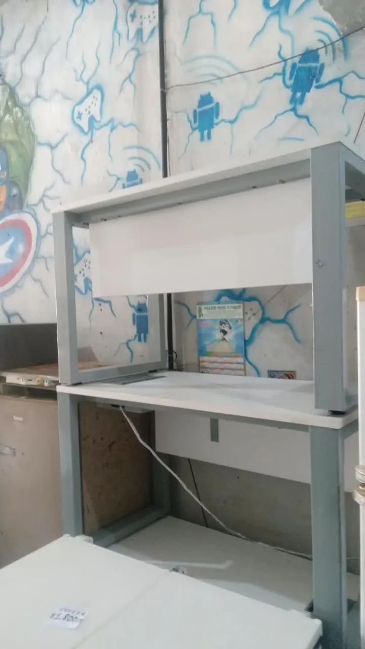 Mesas de escritório.