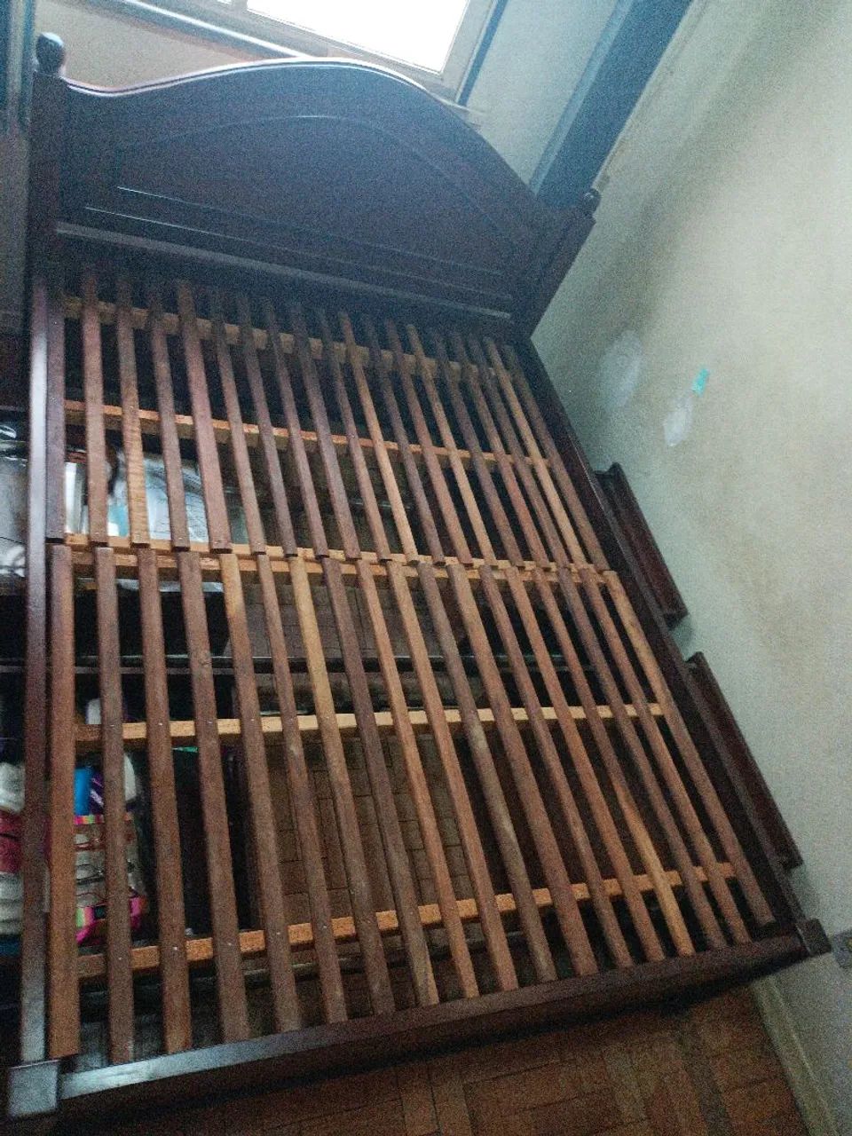 Cama de casal com 4 gavetas madeira de lei - Foto 3