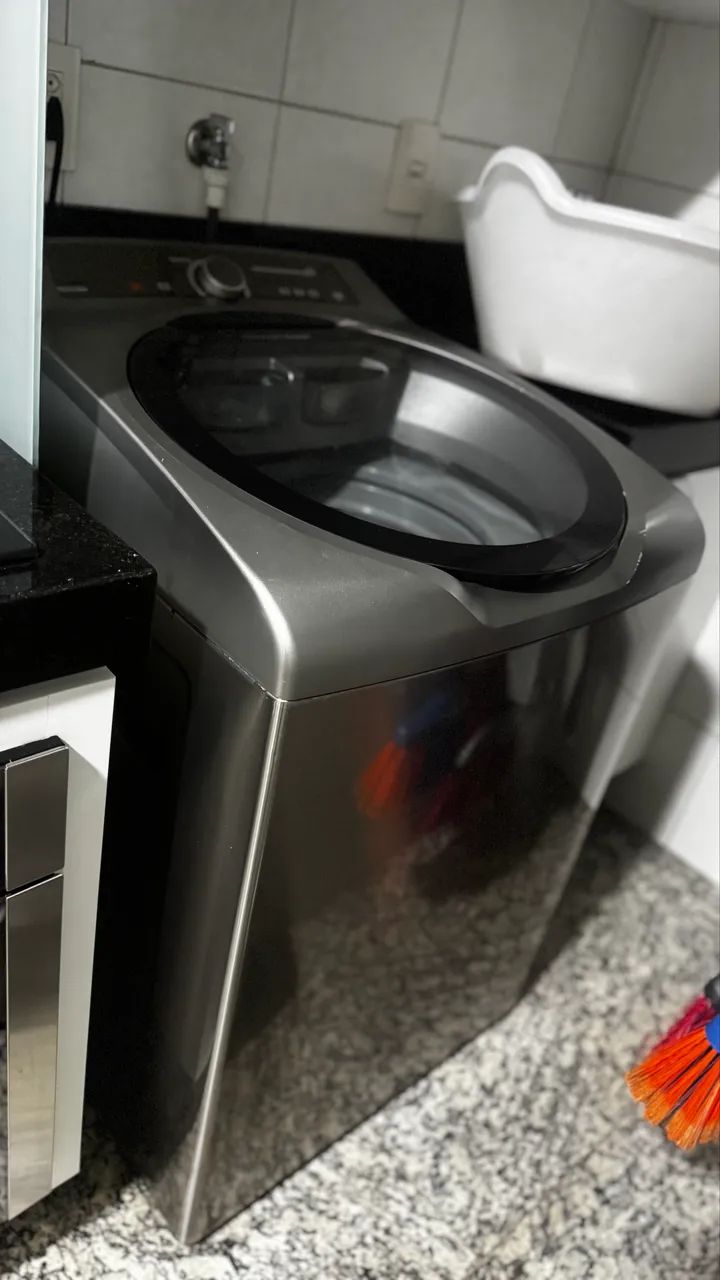 Vendo máquina de lavar Brastemp 11 kg, cinza 