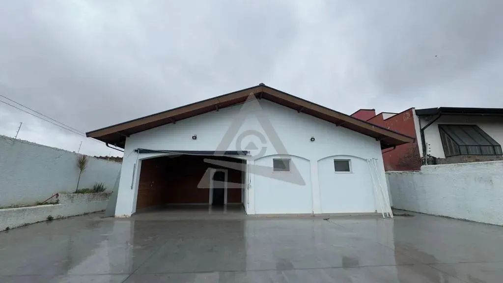 Casa para alugar em Campinas, Parque São Quirino, com 5 quartos, com 334 m² - Foto 2