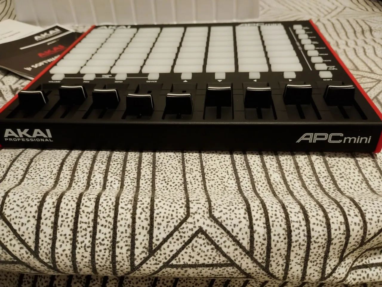 AKAI mini MK2 (nunca usado)