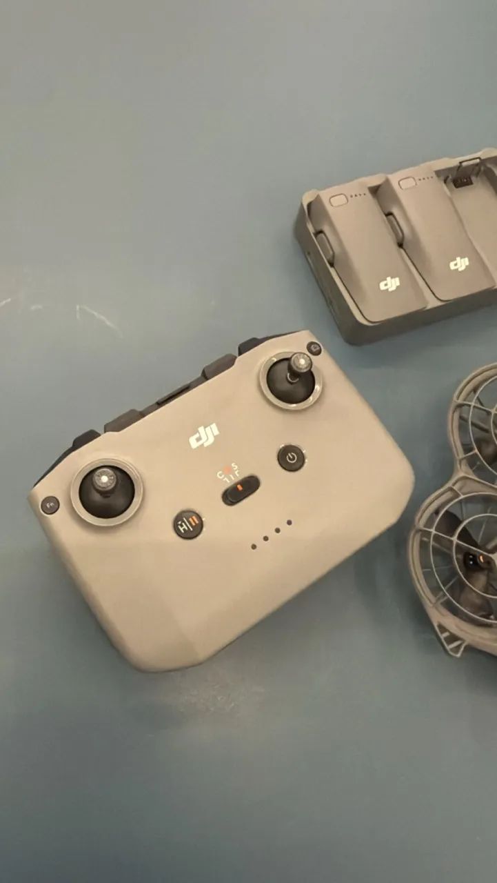 DJI NEO 2 FLY MORE COMBO COM CONTROLE E MOCHILA DE TRANSPORTE - Foto 3