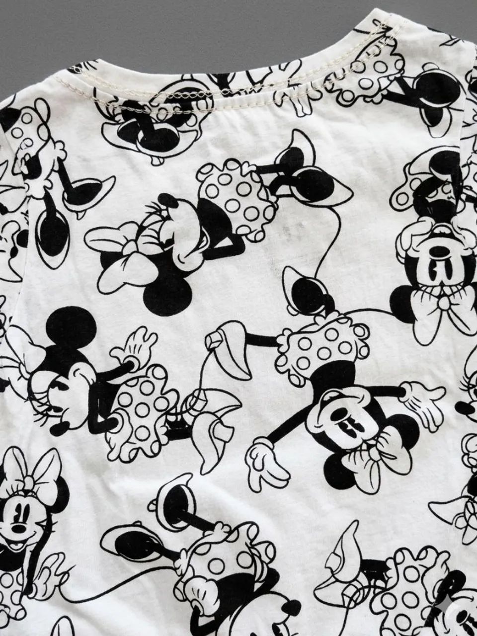 BLUSA MINNIE MOUSE - USADA - Foto 3