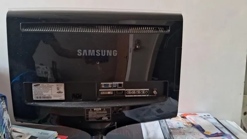 Monitor Samsung T220M - Foto 3