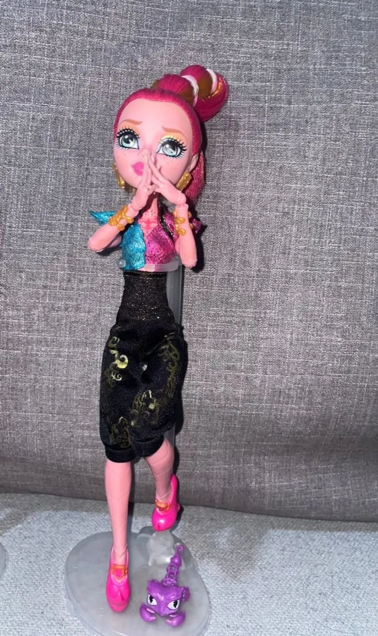 Gigi basica Monster high