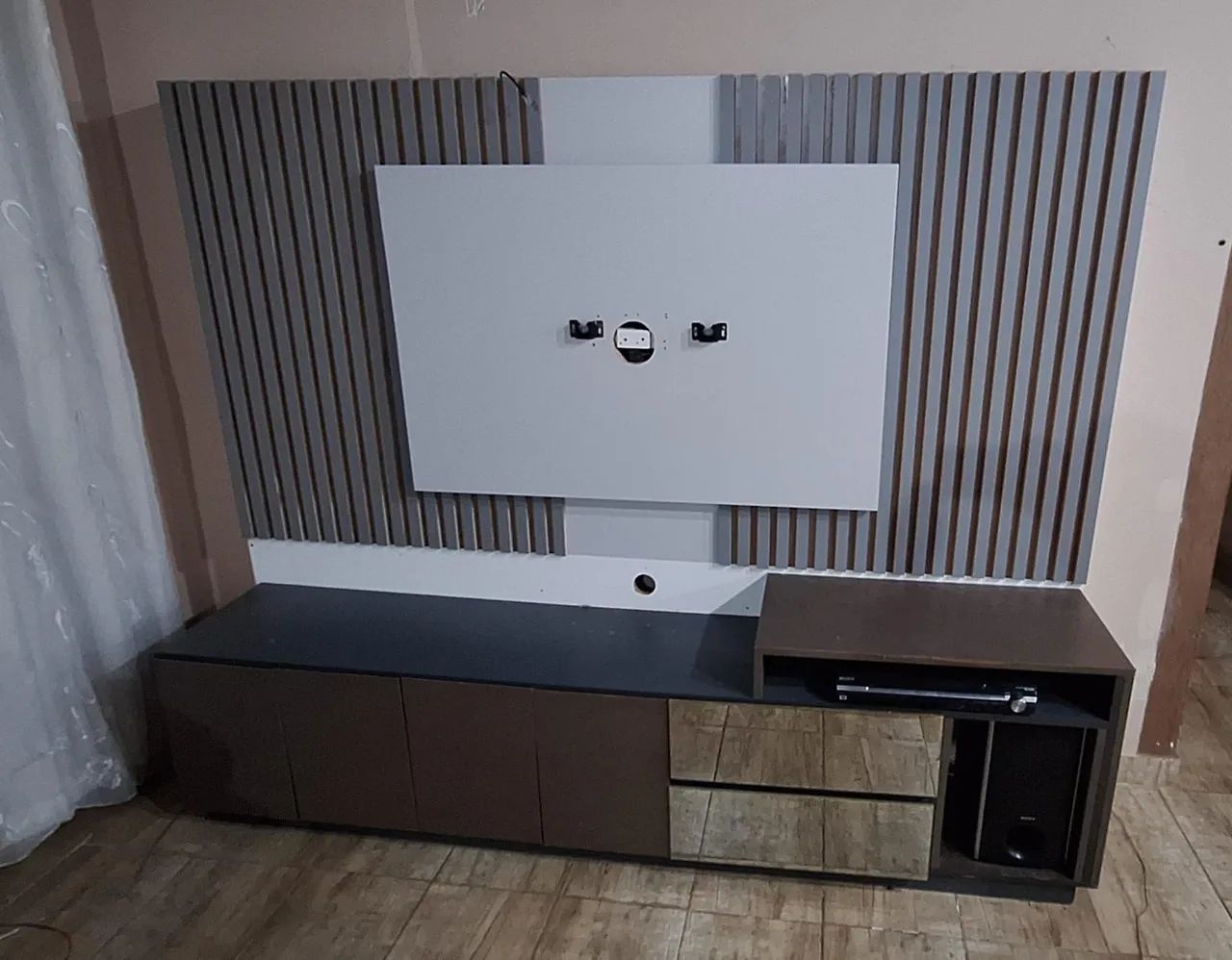 Rack com painel