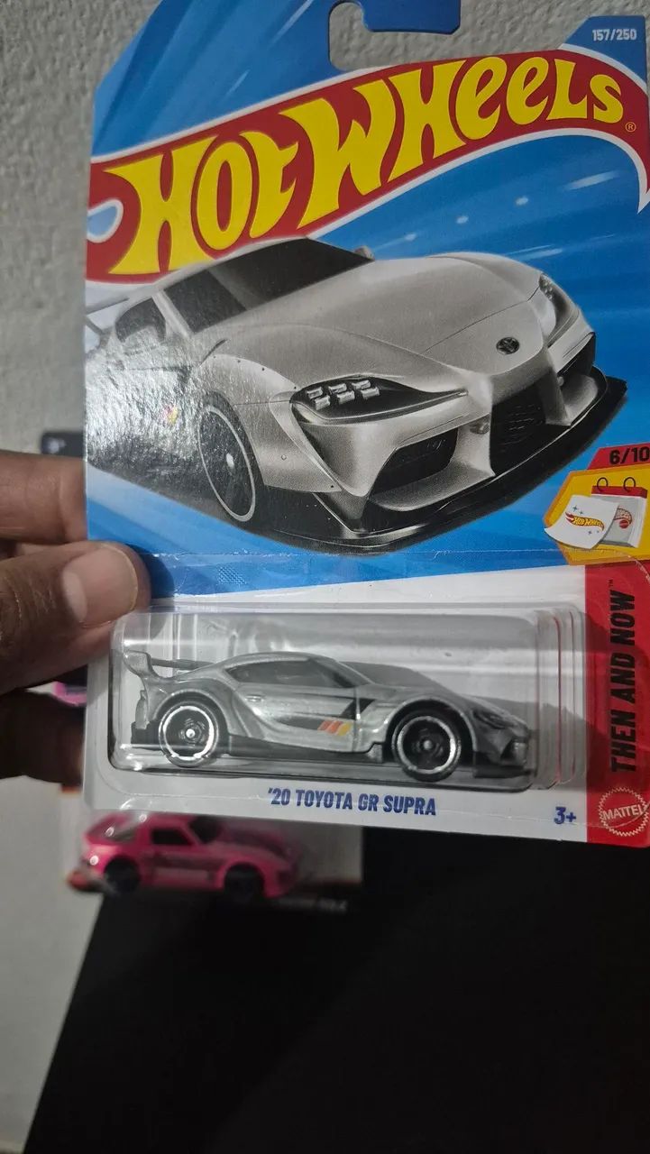 Dupla de Hw Neon Speeders e Toyota Supra - Brinquedos e Jogos