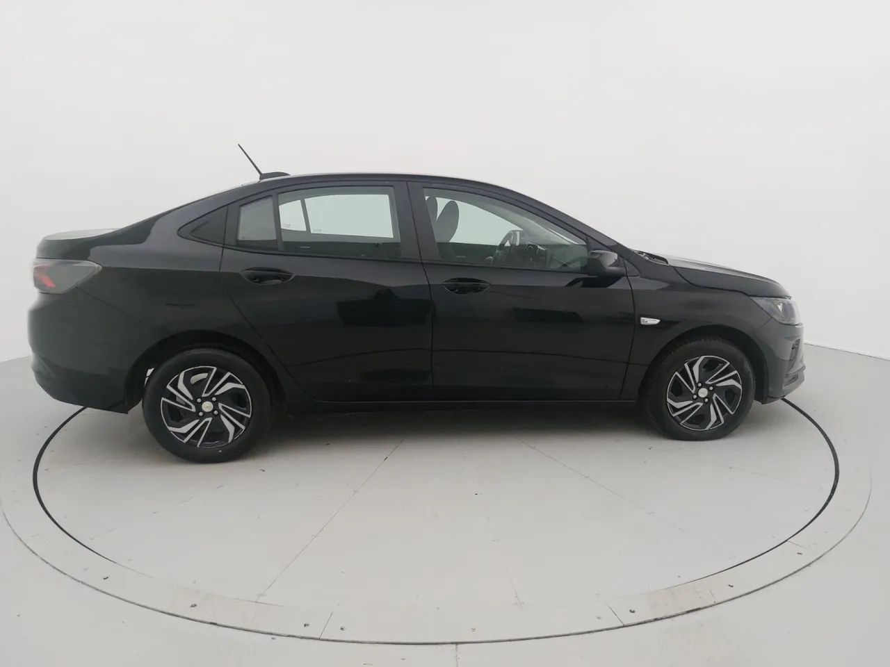 Chevrolet Onix Activ 1.4 8V Flex Aut. 4P, foto 6 de 17