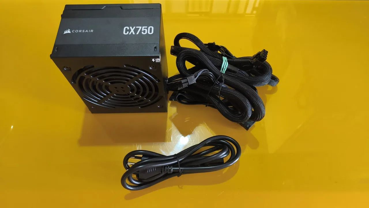 Fonte corsair cx750W - Foto 3