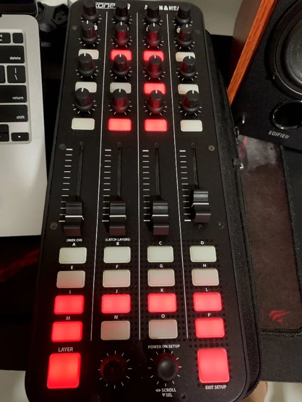 ALLEN & HEATH XONE K2 - Instrumentos musicais - Jardim Santiago