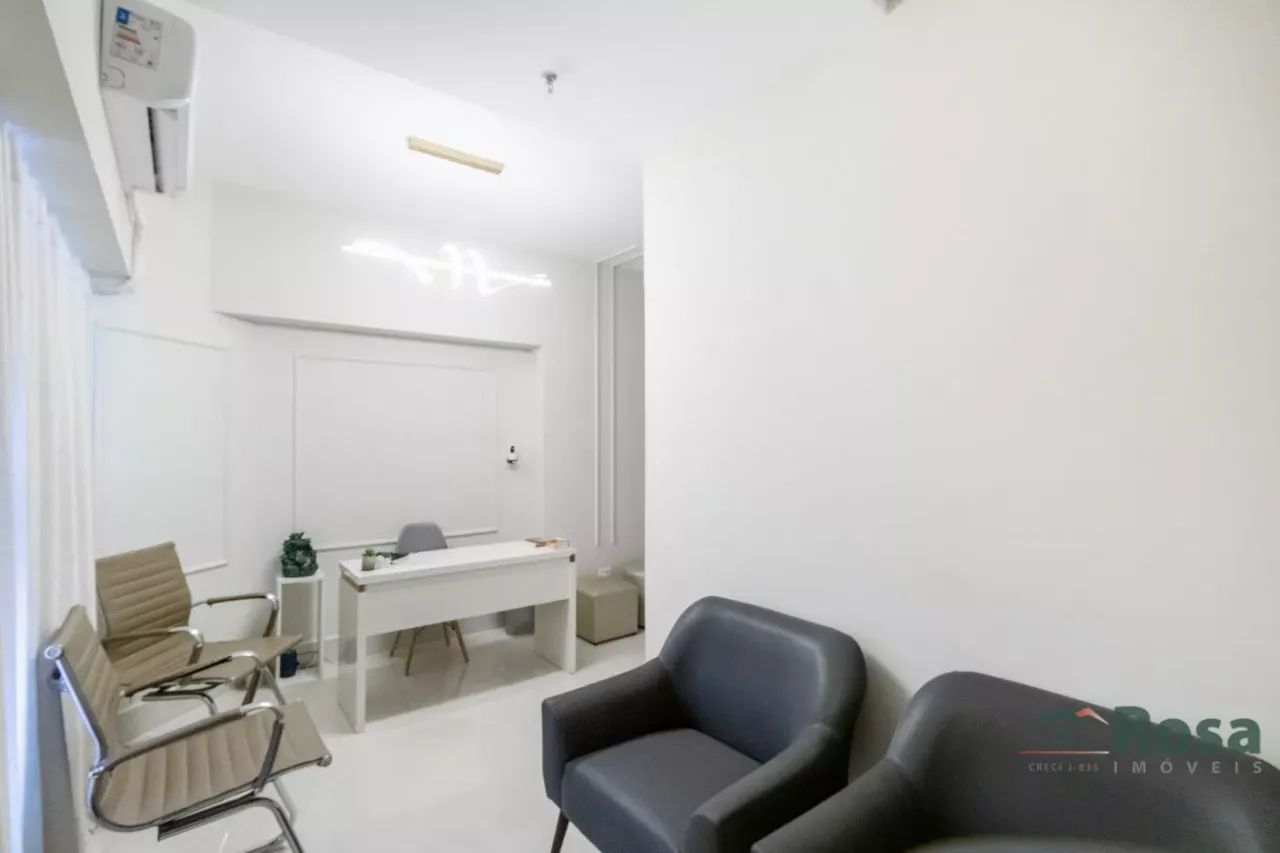 Sala Comercial semimobiliada para Aluguel e Venda, com 5 ambientes, localizado na Av. Isaq - Foto 3