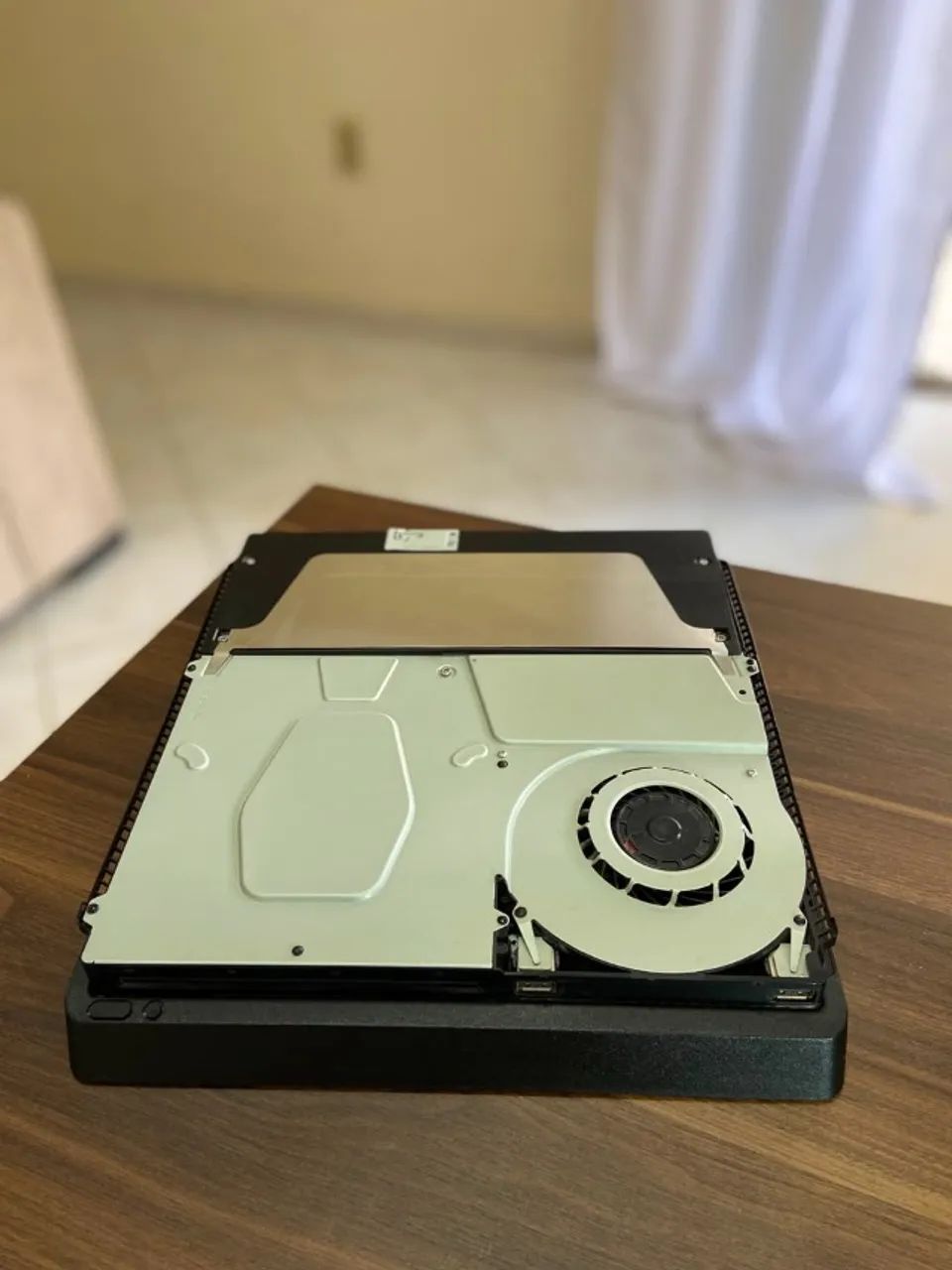 PlayStation 4 Slim 500GB  + Jogo FIFA 22 - Revisado e Higienizado - Foto 4