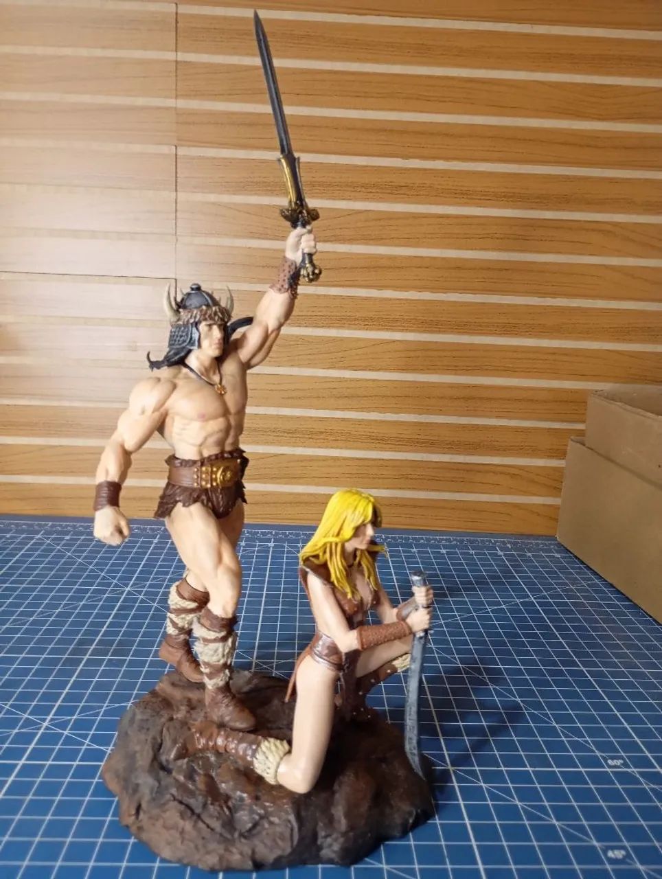 Conan e valeria estatua 3d  - Foto 4