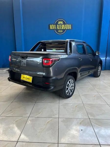 Fiat Strada Volcano 1.3 Flex 8V CD Aut. 2023 - Foto 3
