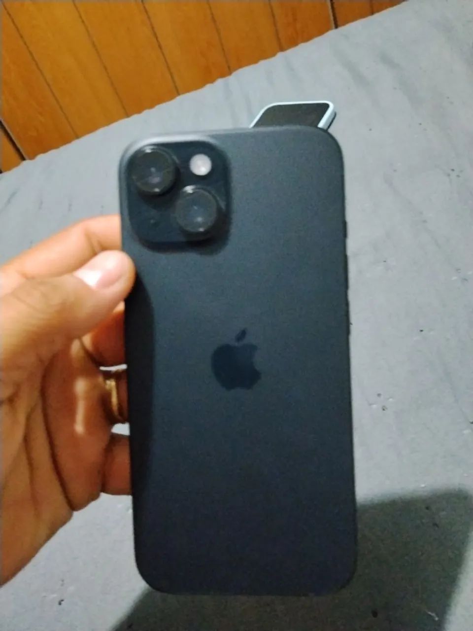 iPhone 15 128bg perfeito estado - Foto 2
