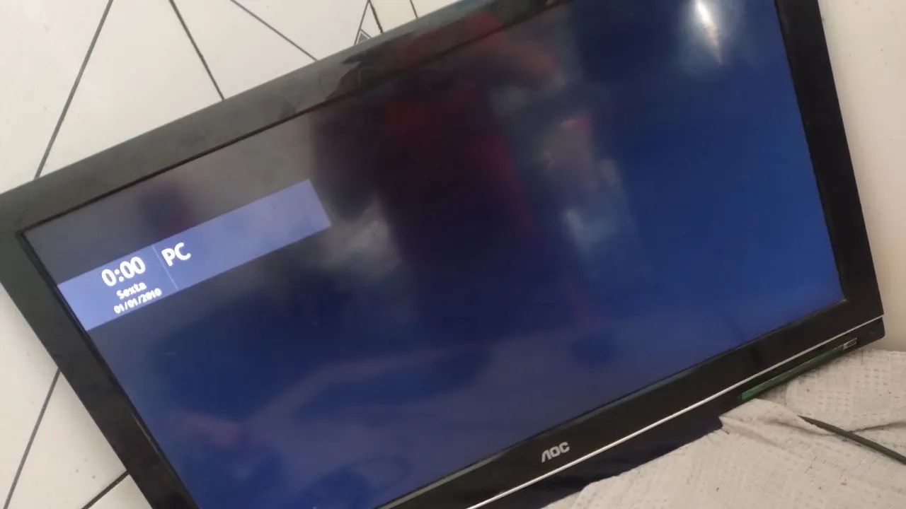 Tv AOC 32 polegadas detalhe  - Foto 3